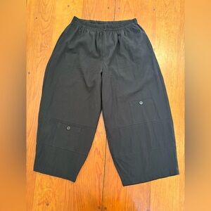 Vintage Made in USA  MoonLight Y&S Fashion Design Large Bermudas Black Women